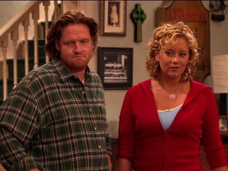 Megyn Price and Donal Logue in Grounded for Life